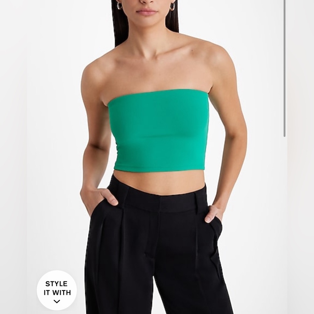 LIKE NEW 3x Express Body Contour High Compression Cropped Tube Tops (3)